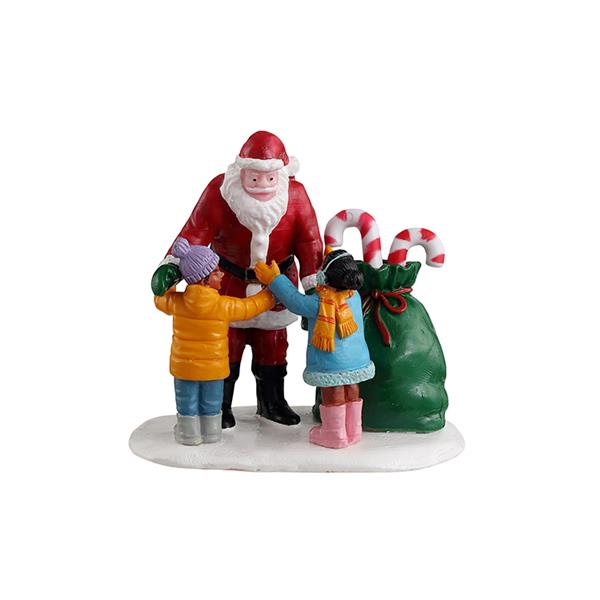 LEMAX - Santa Gets A Hug